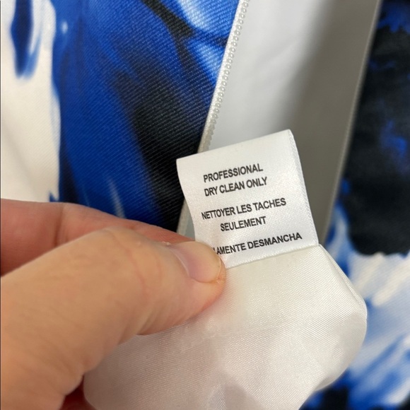 Rickie Freeman Teri John Blue/White Floral Shift Dress - 6 - Picture 11 of 13